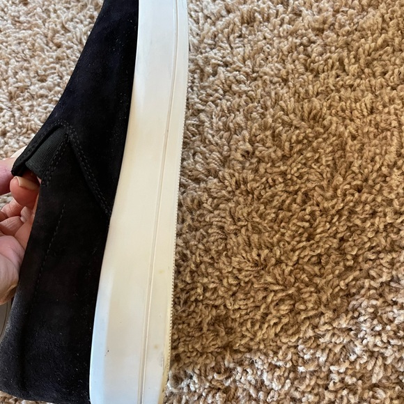 Prada sneakers size 8.5 - Picture 3 of 9